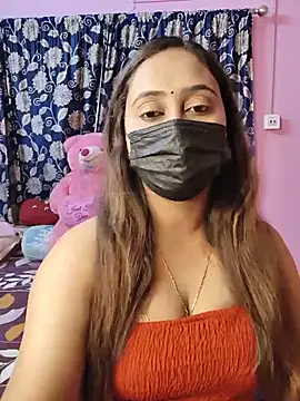 Cute-lusi online show from July 2026 07:10:02 PM