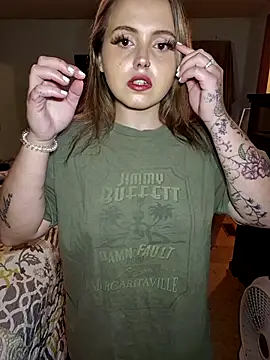 Snapshot of JuicyExxxperience chatting on November 2025 04:13:01 AM JuicyExxxperience online show from November 2025 04:13:01 AM