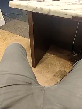 hotboy43339 online show from September 2025 04:39:01 PM