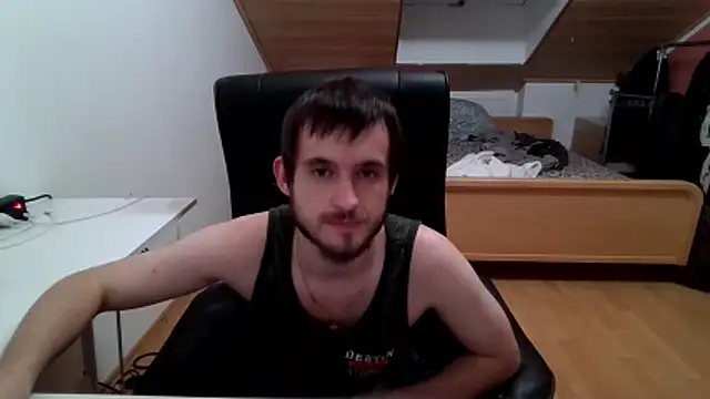 Snapshot of Bez3ybik chatting on November 2025 03:17:01 AM Bez3ybik online show from November 2025 03:17:01 AM