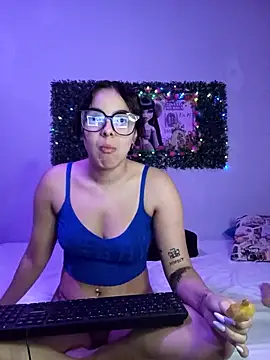 Snapshot of Sweet_Dirty_Baby chatting on October 2025 02:19:02 AM Sweet Dirty Baby online show from October 2025 02:19:02 AM