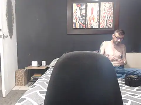 Snapshot of Dara-montenegro chatting on October 2025 02:31:01 AM Dara-montenegro online show from October 2025 02:31:01 AM