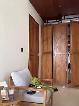 Snapshot of auriangel chatting on February 2026 03:44:01 AM auriangel online show from February 2026 03:44:01 AM