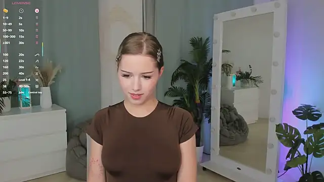 JanetMoor online show from December 2025 09:00:01 PM