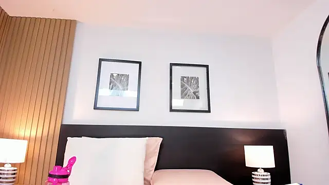 Snapshot of catalina_jolie chatting on October 2025 03:54:02 PM catalina jolie online show from October 2025 03:54:02 PM