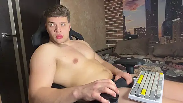 MusclePhantom online show from April 2026 08:34:02 PM