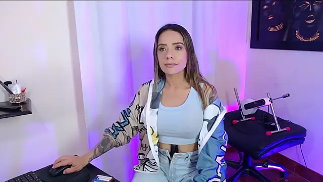 Snapshot of Natasha_cam222 chatting on November 2025 05:35:01 PM Natasha cam222 online show from November 2025 05:35:01 PM