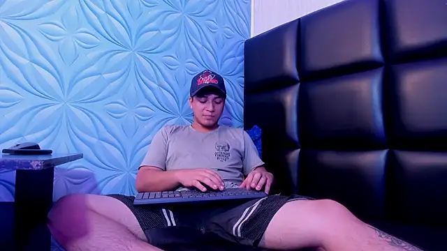 juanmechanic  online show from December 2025 05:35:01 AM