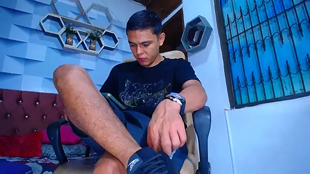 angelss 666 online show from February 2026 03:10:01 AM