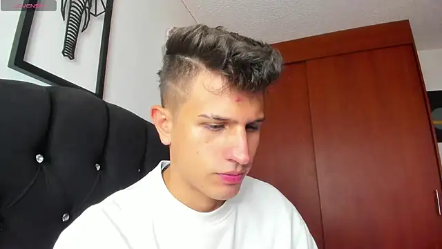 kevin ahss online show from November 2025 09:17:01 PM