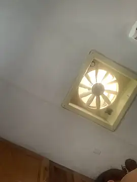 shakeweight online show from October 2025 04:05:02 PM