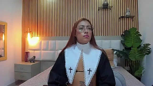 Snapshot of KattyBonnie chatting on October 2025 07:48:02 PM KattyBonnie online show from October 2025 07:48:02 PM