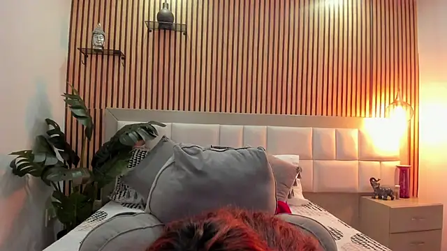 Snapshot of KattyBonnie chatting on December 2025 07:34:02 PM KattyBonnie online show from December 2025 07:34:02 PM