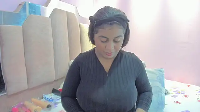 AndreaSweet2 online show from November 2025 07:50:02 PM