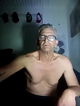 Snapshot of CPTCOCK chatting on November 2025 06:08:01 PM CPTCOCK online show from November 2025 06:08:01 PM