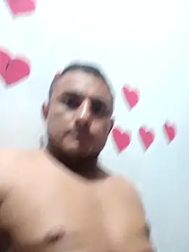 Geral Yeraldyn09 online show from November 2025 01:17:02 AM