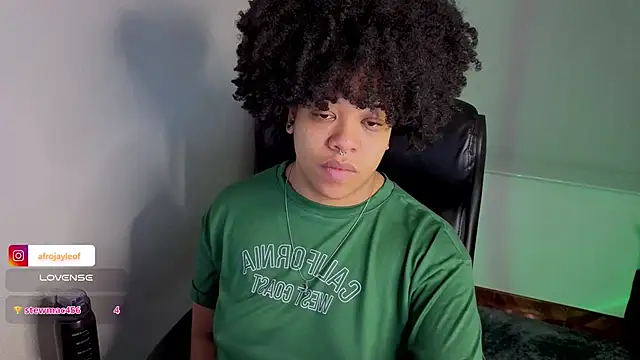 Snapshot of afro_jayleof chatting on September 2025 12:32:01 AM afro jayleof online show from September 2025 12:32:01 AM