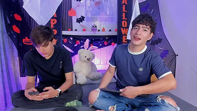 Snapshot of sweet_petter chatting on October 2025 01:06:02 PM sweet petter online show from October 2025 01:06:02 PM