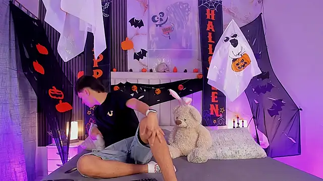 Snapshot of sweet_petter chatting on October 2025 12:39:02 PM sweet petter online show from October 2025 12:39:02 PM