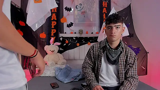 Snapshot of sweet_petter chatting on October 2025 12:39:02 PM sweet petter online show from October 2025 12:39:02 PM