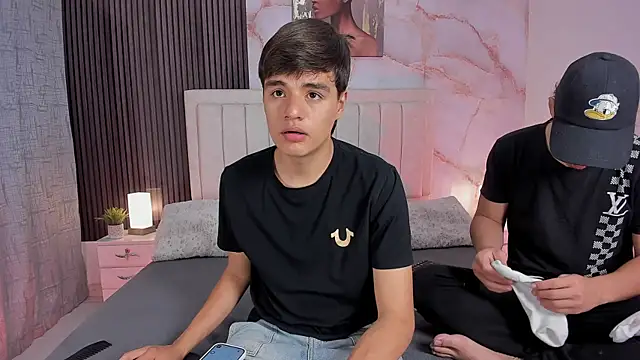 Snapshot of sweet_petter chatting on November 2025 01:03:01 PM sweet petter online show from November 2025 01:03:01 PM