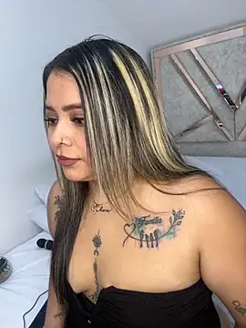 Snapshot of ashley-swift- chatting on October 2025 09:54:02 AM ashley-swift- online show from October 2025 09:54:02 AM