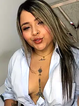 Snapshot of ashley-swift- chatting on November 2025 04:56:02 AM ashley-swift- online show from November 2025 04:56:02 AM