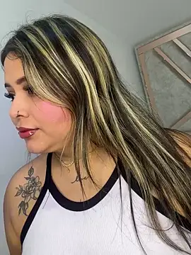 Snapshot of ashley-swift- chatting on February 2026 11:27:01 AM ashley-swift- online show from February 2026 11:27:01 AM