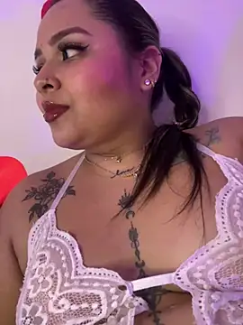 Snapshot of ashley-swift- chatting on February 2026 08:03:02 AM ashley-swift- online show from February 2026 08:03:02 AM