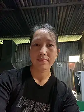 Huong-Ly online show from September 2025 04:45:02 AM