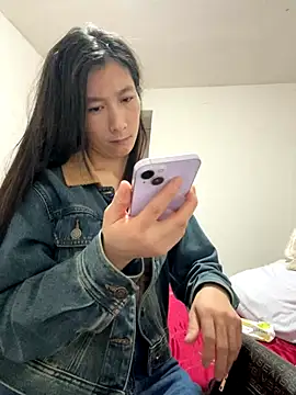 Snapshot of crhong666 chatting on November 2025 12:00:02 AM crhong666 online show from November 2025 12:00:02 AM