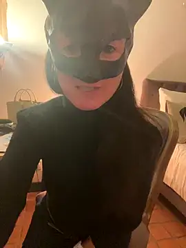 LesAmantsAE2 online show from October 2025 05:30:01 PM