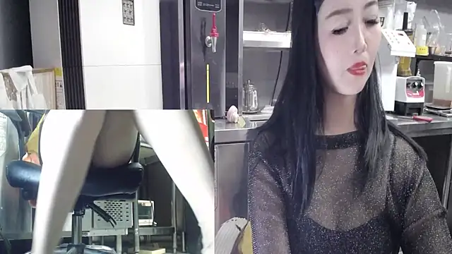 Eileen-L online show from November 2025 02:38:02 PM