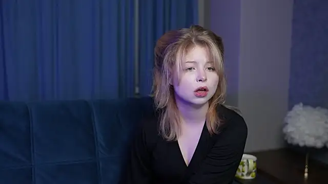 Stella Vanila online show from March 2026 11:32:02 PM