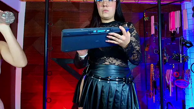 Misstresss aurora bdsm online show from July 2026 02:10:02 PM