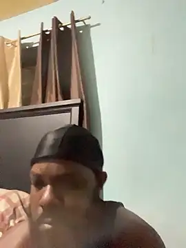 PrettyBudyHead online show from April 2026 01:05:02 AM