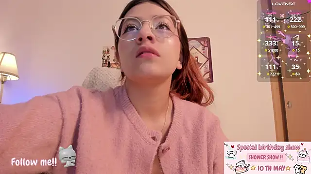emily uwu0 online show from April 2026 12:02:02 AM