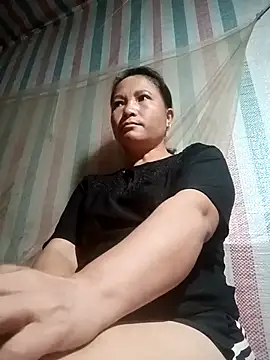 Snapshot of Love-Mama33 chatting on October 2025 10:54:02 PM Love-Mama33 online show from October 2025 10:54:02 PM