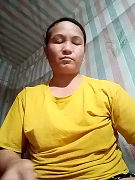 Snapshot of Love-Mama33 chatting on November 2025 11:42:02 AM Love-Mama33 online show from November 2025 11:42:02 AM