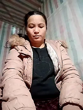 Snapshot of Love-Mama33 chatting on November 2025 11:37:02 PM Love-Mama33 online show from November 2025 11:37:02 PM