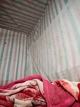 Snapshot of Love-Mama33 chatting on November 2025 10:55:02 PM Love-Mama33 online show from November 2025 10:55:02 PM