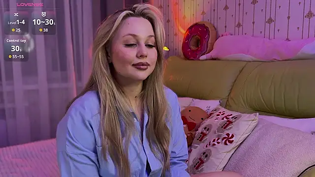 Estella Elwood online show from January 2026 04:11:01 PM