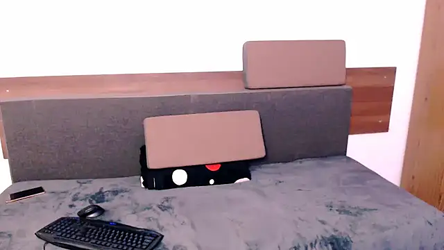 Snapshot of AMOURSWEET2025 chatting on October 2025 04:59:02 PM AMOURSWEET2025 online show from October 2025 04:59:02 PM