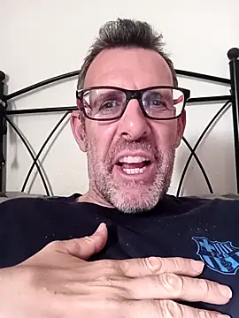 gigolobcn online show from April 2026 04:32:02 PM