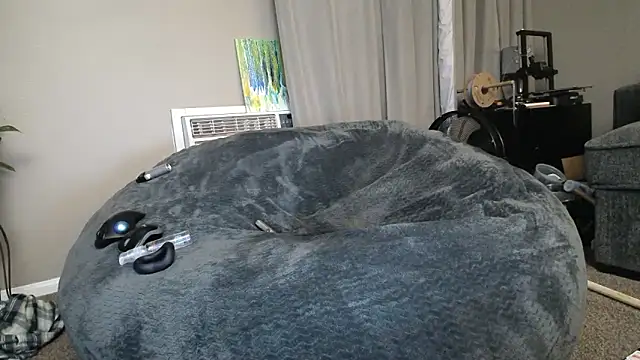 LeeCox online show from February 2025 07:37:01 AM