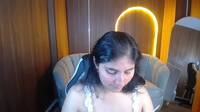 Snapshot of Gumball_b chatting on November 2025 03:28:02 AM Gumball b online show from November 2025 03:28:02 AM