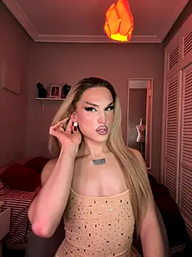 Snapshot of lacattiva chatting on November 2025 05:06:01 PM lacattiva online show from November 2025 05:06:01 PM