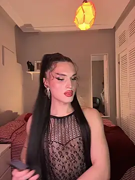 Snapshot of lacattiva chatting on December 2025 05:08:02 PM lacattiva online show from December 2025 05:08:02 PM