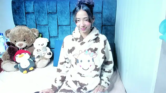 ValentinaKlean online show from April 2026 03:48:01 AM