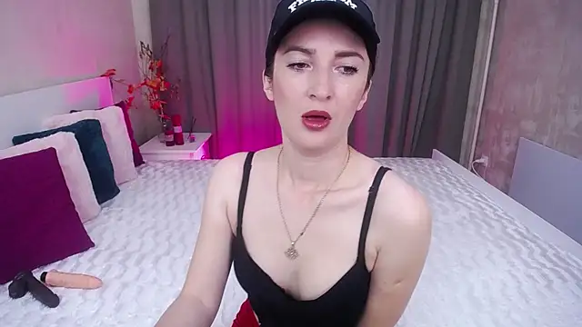 Snapshot of EvelinCuper chatting on November 2025 06:22:01 AM EvelinCuper online show from November 2025 06:22:01 AM